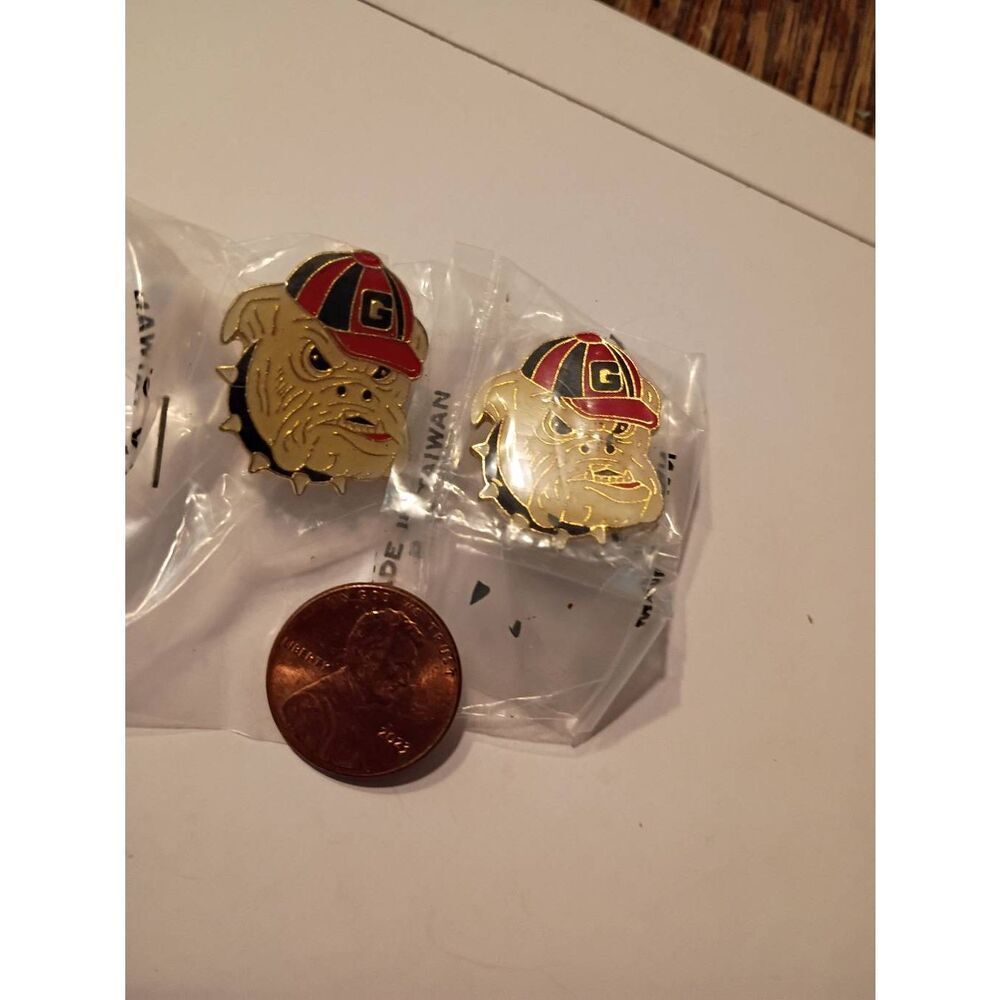 Lot 2 Vintage University Georgia Bulldogs Bulldog Head Enamel Pin Hat Lapel NCAA